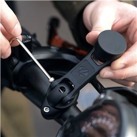 funda-smartphone-universal-magnetica-shapeheart-moto-retrovisoy-manillar-SPHMOTOPB-05